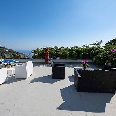 Villa Marinella Close To The Sea With Private Pool เนราโน ภายนอก รูปภาพ