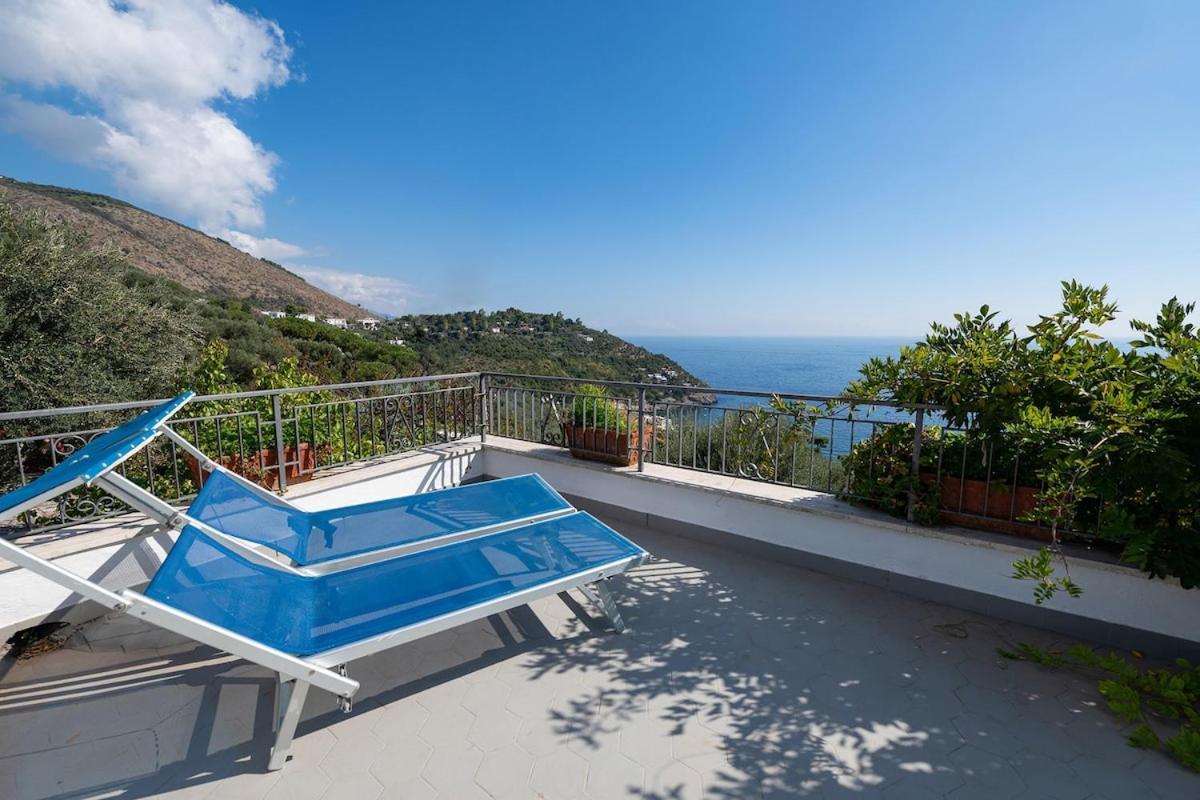 Villa Marinella Close To The Sea With Private Pool เนราโน ภายนอก รูปภาพ