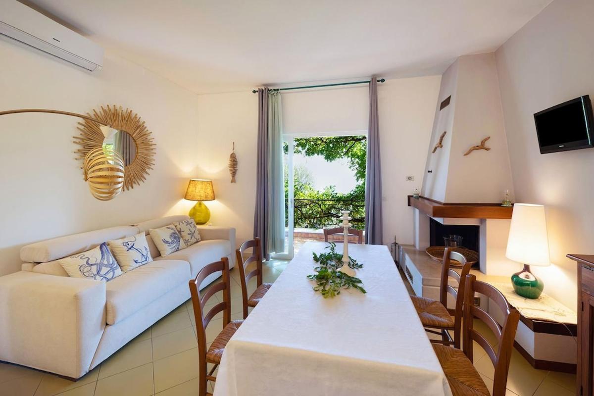 Villa Marinella Close To The Sea With Private Pool เนราโน ภายนอก รูปภาพ