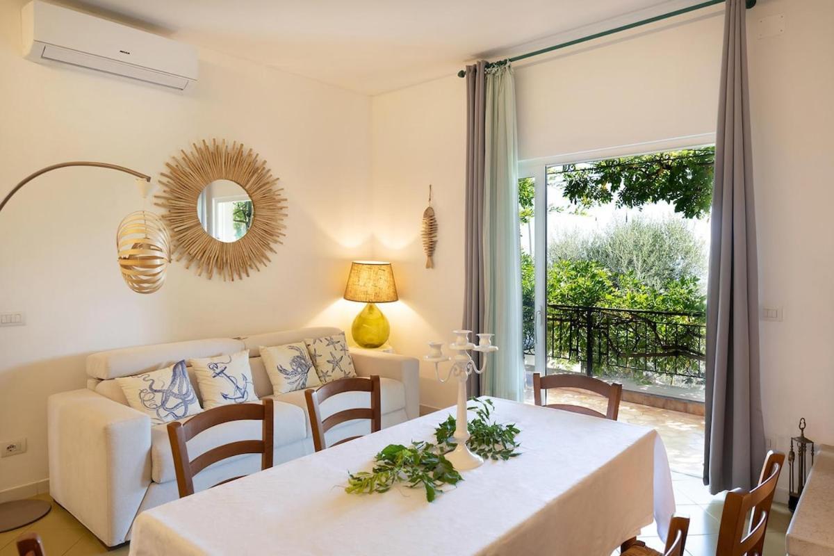 Villa Marinella Close To The Sea With Private Pool เนราโน ภายนอก รูปภาพ